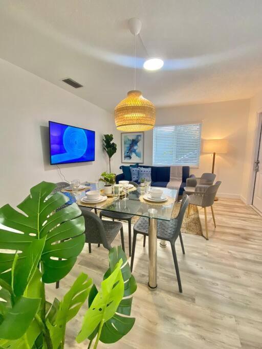 Beautiful & Relax Family House 2/1- Free Parking Miami Exterior foto