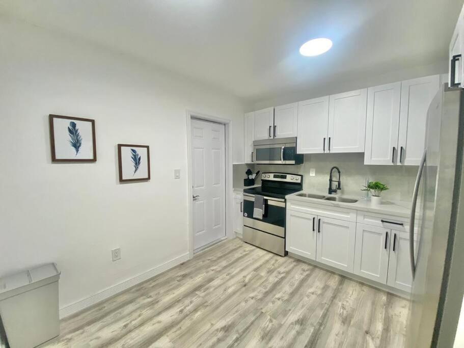 Beautiful & Relax Family House 2/1- Free Parking Miami Exterior foto