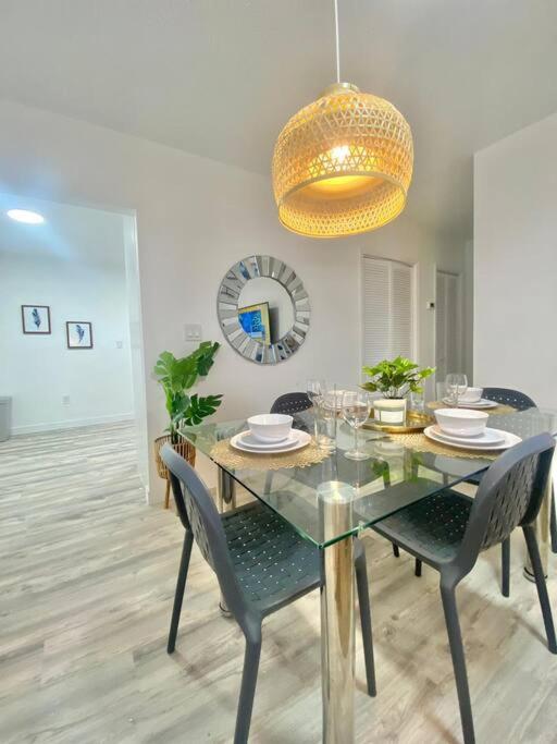 Beautiful & Relax Family House 2/1- Free Parking Miami Exterior foto